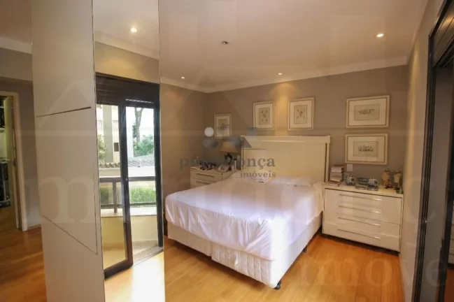 Imagem Apartamento 4 quartos, 3 suites, 5 vagas, 300 m²