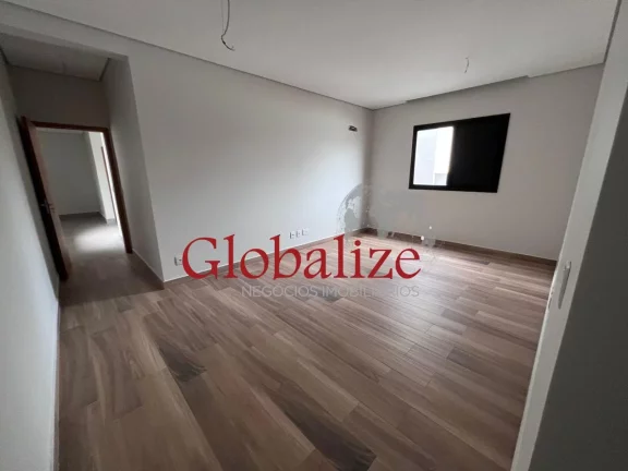Imagem CASA À VENDA COM 3 DORMITÓRIOS, 3 SUÍTES E 2 VAGAS DE GARAGEM NO BAIRRO DA VILA BELMIRO EM SANTOS POR R$ 2.300.000,00.
