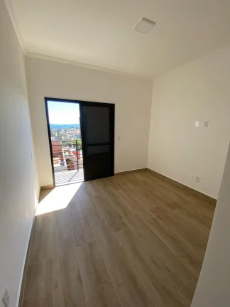 Imagem Casa à venda com 3 quartos, sendo 1 suíte, em Vila Petrópolis, Atibaia - SP