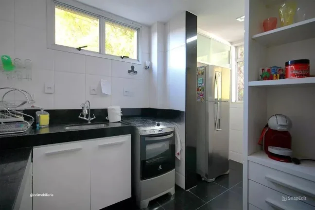 Imagem Imagine viver em um lugar onde o espaço não é um luxo, mas o padrão. Este impressionante apartam...