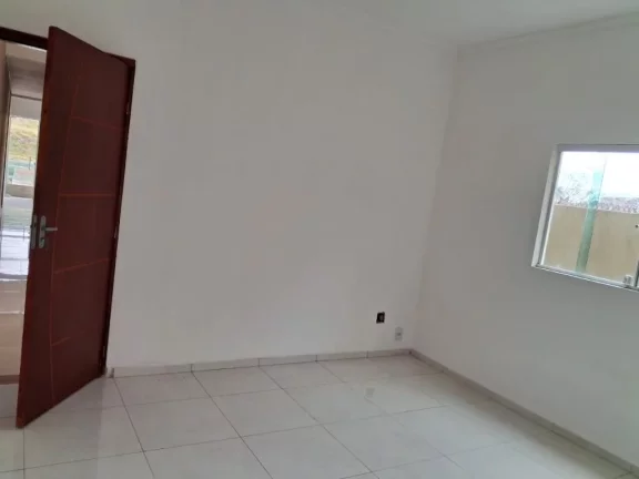 Imagem Sobrado com 2 dormitórios à venda, 145 m² por R$ 350.000,00 - Jardim Ipanema - Ferraz de Vasconcelos/SP