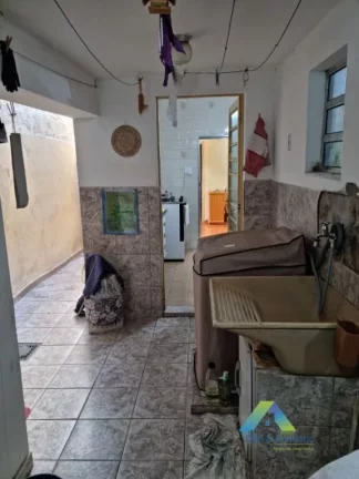 Imagem Sobrado com ótima localização 2 dormitórios