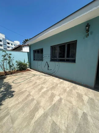 Imagem Casa à Venda no Parque Taquaral - 3 Quartos (1 Suíte) e com Edícula nos fundos - Campinas