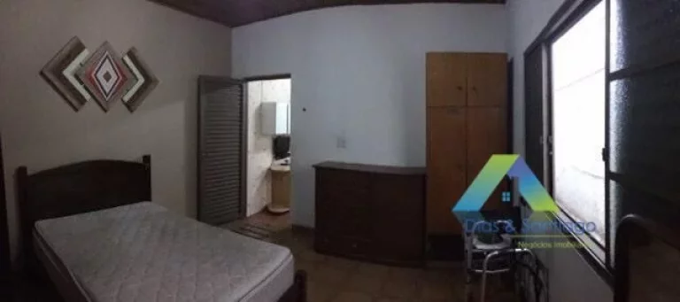 Imagem Ótima casa em bairro privilegiado a 5 minutos da estação do metro Sacomã e a 10 minutos da estação de metro Ipiranga.