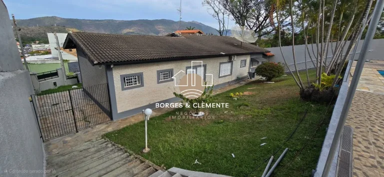 Imagem Mansão Térrea Porteira Fechada no Jardim do Lago – Atibaia/SP