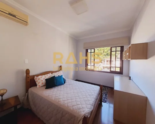 Imagem Maravilhoso sobrado casa em ótima localização no bairro Anita Garibaldi, com 420m² de área cons...