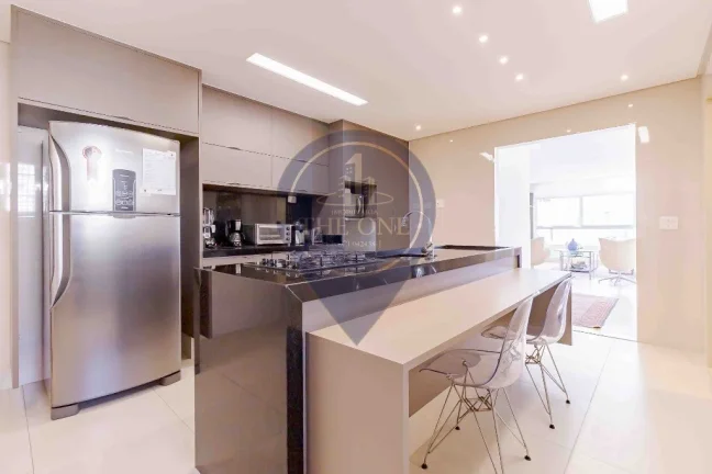 Imagem Apartamento à venda no Itaim Bibi, São Paulo-SP: 2 quartos, 2 suítes, 4 banheiros, 1 vaga, 150m² de área.