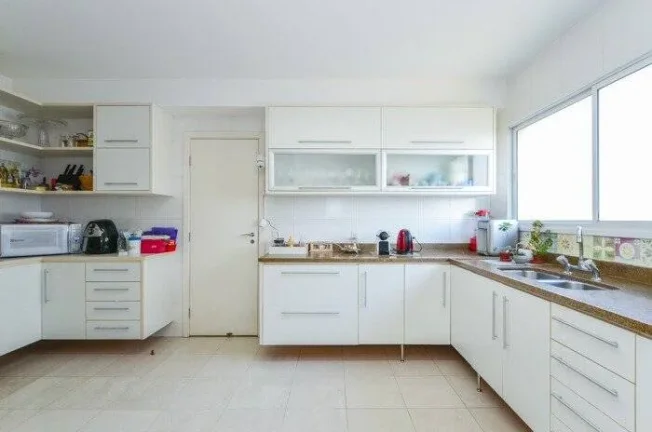 Imagem Excelente Apto em Moema 202 m²