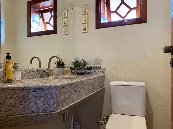 Imagem Casa à venda em Campos do Jordão – Linda casa com 7 suítes