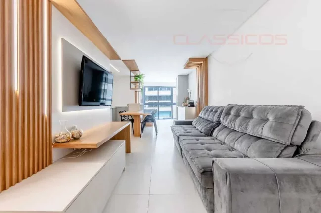 Imagem Apartamento mobiliado com 3 quartos e 1 vaga de garagem em Balneário Piçarras