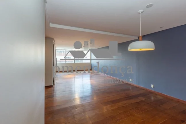 Imagem Apartamento em Perdizes com 198m², 3 quartos ( 1 su­te ) e 1 vaga.