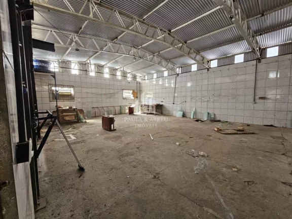 Imagem Aluga Galpão 500m², Azulejado todo, Monovia 2 toneladas, Doca, 5 banheiros , escritório por R$12.100,00/mês em Tanque Caio, Ribeirão Pires-SP