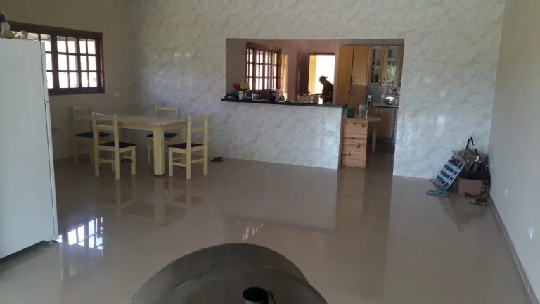 Imagem Casa a venda no condomínio Fazenda Victoria - Porangaba/SP.