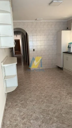 Imagem Casa Superior com 3 Quartos, Ambientes Amplos e Vaga - Ótima Localização