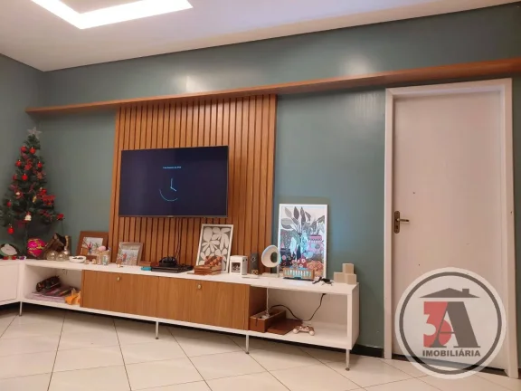Imagem Casa 220m2 c/ área Gourmet e Piscina