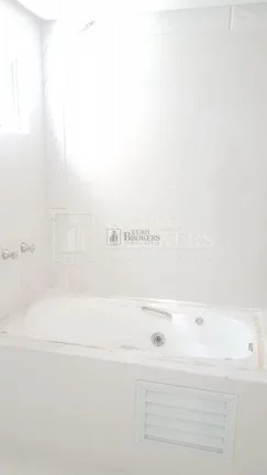 Imagem Apartamento novo Quadra Mar com 3 suítes à venda no Centro de Balneário Camboriú