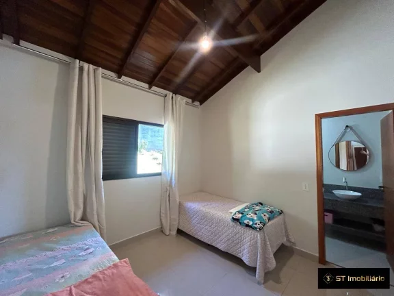 Imagem Incrível Chácara Térrea Mobiliada 3 Suítes em Condomínio em Atibaia!