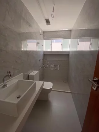 Imagem LINDA CASA A VENDA NO VALE DOS CRISTAIS.