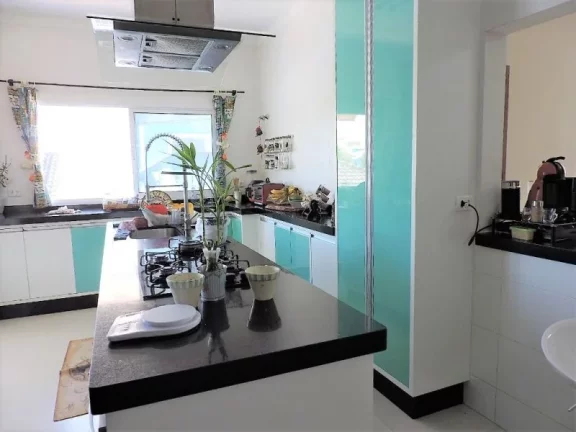 Imagem CASA COM 3 DORMITÓRIOS E MAIS UM REVERSÍVEL. 510 M² CONSTRUÍDOS EM LOTE DE 1.200M