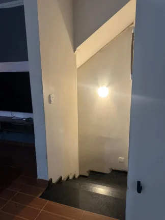 Imagem Casa para locação em Sorocaba-SP, bairro Jardim Wanel Ville IV, 2 quartos, 3 salas, 2 banheiros, 135m² de área. Venha conferir!