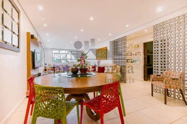 Imagem Apartamento na rua Dr Albuquerque Lins com 3 quartos e 1 vaga, 152m²