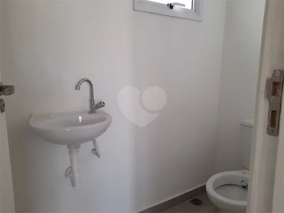 Imagem Sobrado à venda com 2 quartos, sendo 2 suítes, em Butantã, São Paulo - SP