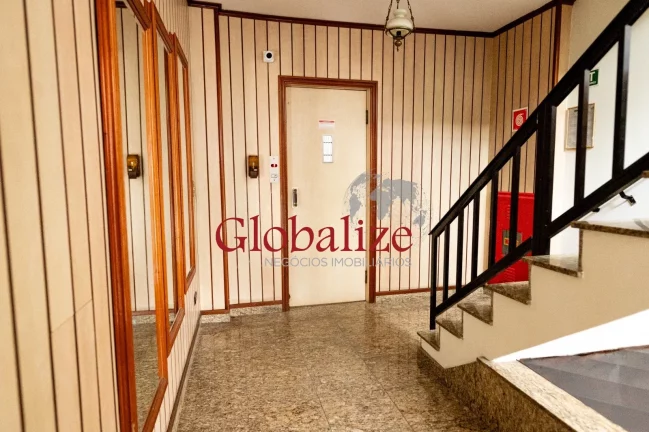 Imagem Apartamento duplex à venda no Embaré, Santos-SP, com 5 dormitórios, 2 suítes, 1 vaga de garagem e 208m² por R$ 960.000,00