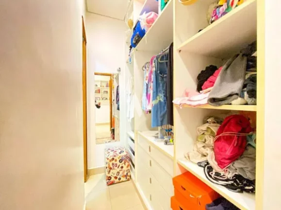 Imagem Casa com 3 quartos e 3 banheiros à Venda, 165 m² - Embaré/Santos