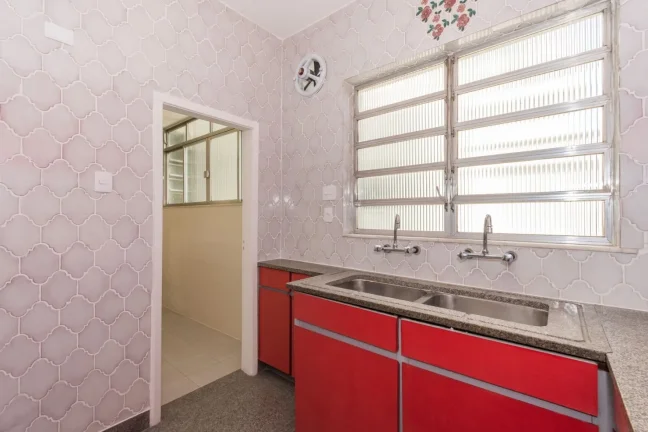 Imagem Apartamento 155M², 4Q, 1 Suíte, 2 Banheiros, 2 Vagas, Playground, Área Verde, Armários.