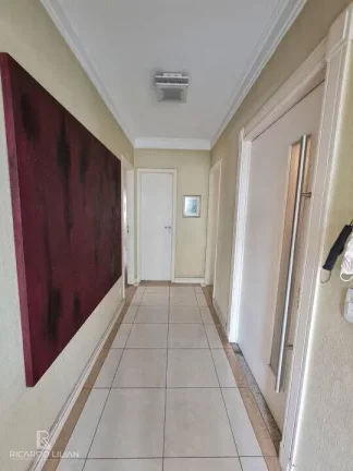 Imagem "Residência de Luxo na Pompéia: 3 Suítes, Varanda Gourmet e Lazer Exclusivo!"
