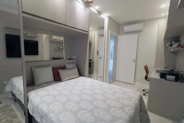 Imagem Apartamento com 4 suítes e 3 vagas de garagem - Balneário Camboriú/SC
