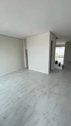 Imagem Geminado com 3 dormitórios sendo 1 suíte e 2 vagas de garagem Boa Vista | Joinville/SC