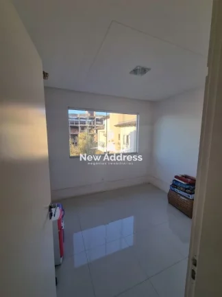 Imagem Casa Duplex com Piscina e Churrasqueira à Venda em Alto Dona Augusta - Cariacica