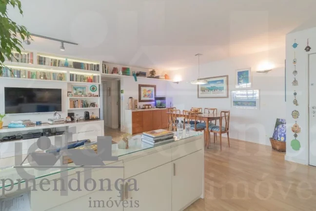 Imagem Apartamento em Higienópolis com 3 quartos ( 1 suíte ) e 1 vaga, 126m²