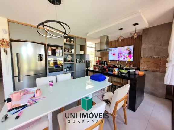 Imagem Excelente casa de 3 quartos com suíte á venda com lazer exclusivo em condomínio fechado - Guarapari
