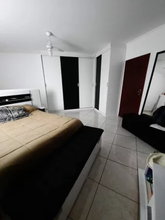 Imagem Sobrado com 3 dormitórios à venda, 225 m² por R$ 650.000,00 - Jardim Las Vegas - Santo André/SP