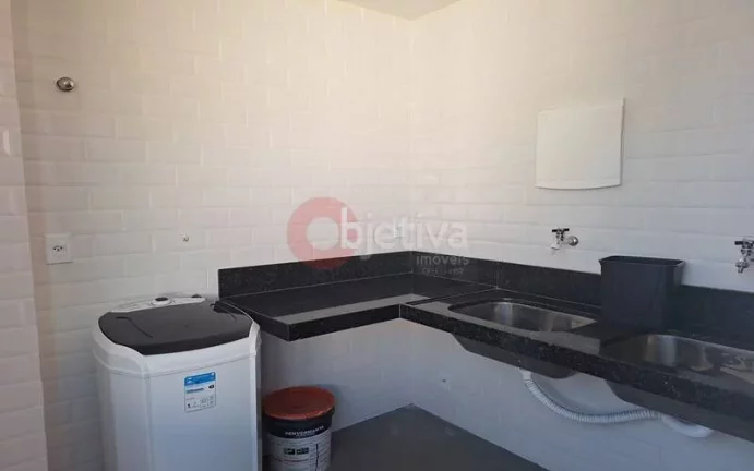 Imagem Casa independe com 4 suítes, Foguete - Cabo Frio.