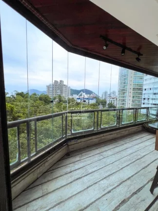 Imagem Apartamento com vista para o Tombo e vista para Astúrias com 3 suítes e 2 vagas no Tombo, Guarujá-SP: 214m² de puro requinte!