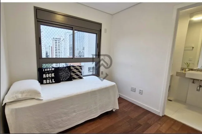 Imagem Apartamento Brooklin andar alto vista livre
