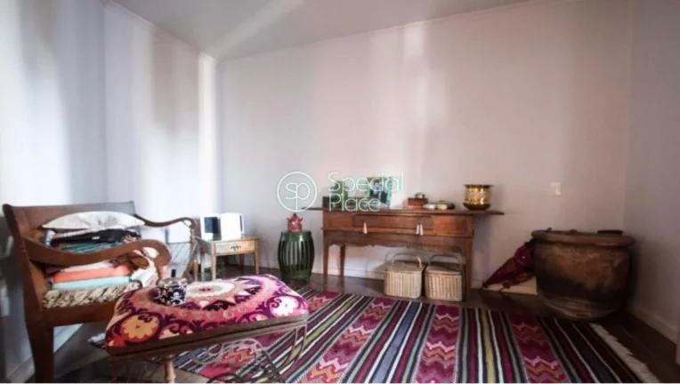Imagem Ótima oportunidade no Real Parque. Apartamento original com 256m2 de área privativa, 4 dormitório...