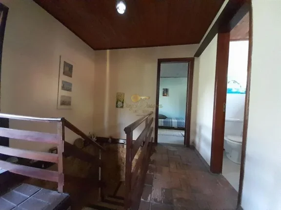 Imagem Casa em Condomínio para Venda em Teresópolis / RJ no bairro Colônia Alpina