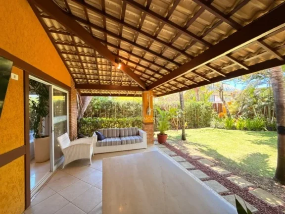 Imagem Casa de Alto Padrão à Venda em Stella Maris | 4 Suítes | 296m² | Condomínio com Acesso Privativo à Praia