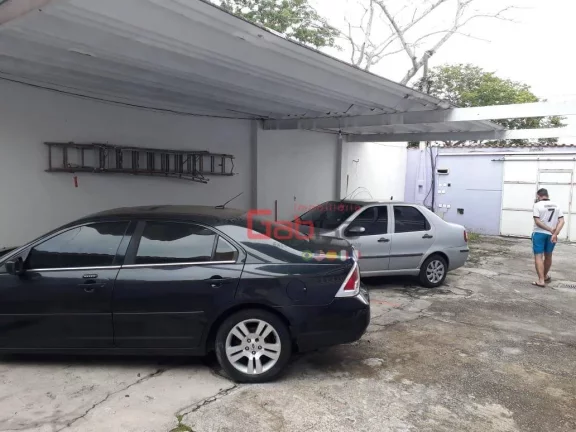 Imagem Condomínio com 7casas e kitnets à venda, 435 m² por R$ 900.000 - Parque Burle - Cabo Frio/RJ
