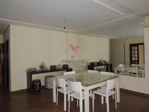 Imagem Casa com 3 suítes, 3 vagas de garagem. Imóvel de alto padrão no portal daa colinas