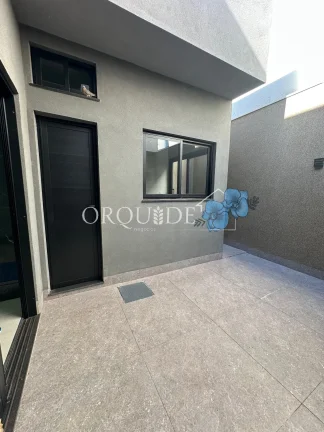 Imagem Excelente Casa à Venda em Rio Verde-GO, Residencial Canaã: 3 Quartos, 1 Suíte, 1 Sala, 3 Banheiros, 2 vagas, 127m². Confira!