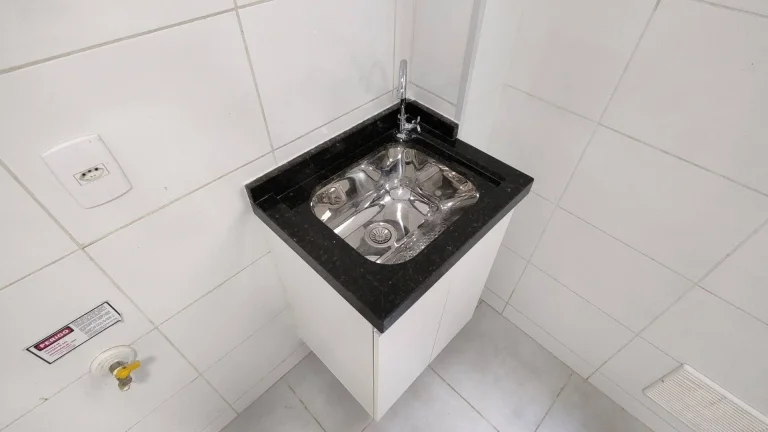 Imagem Apartamento com 2 dormitórios à venda, 39 m² por R$ 212.000,00 - Centro (Cotia) - Cotia/SP