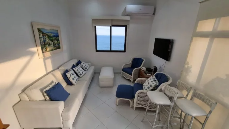 Imagem PITANGUEIRAS- COBERTURA PENTHOUSA COM MARAVILHOSA VISTA , LAZER E 02 VAGAS .
