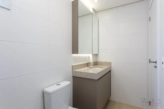 Imagem Excelente apartamento no Itacorubi, com 2 dormitórios, sendo 1 suíte, sala de estar/jantar, sacada...