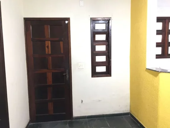 Imagem Sobrado com 4 dormitórios à venda, 283 m² por R$ 650.000,00 - Vila Paiva - Suzano/SP