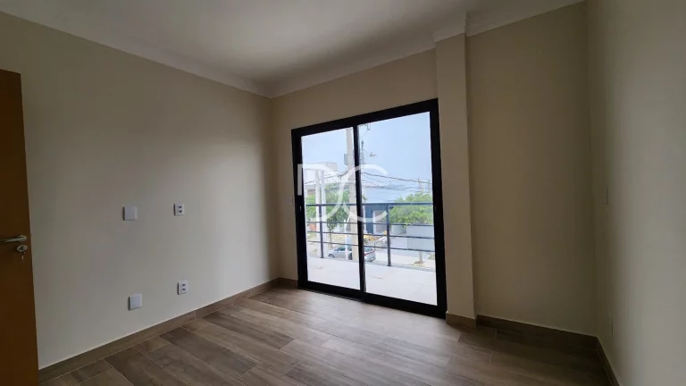 Imagem Condomínio Terras de São Francisco - Venda Sobrado AC 168 m² | AT 194,62 m² | 3 Dorm | 1 Suíte | 3 Ban | 2 Vagas